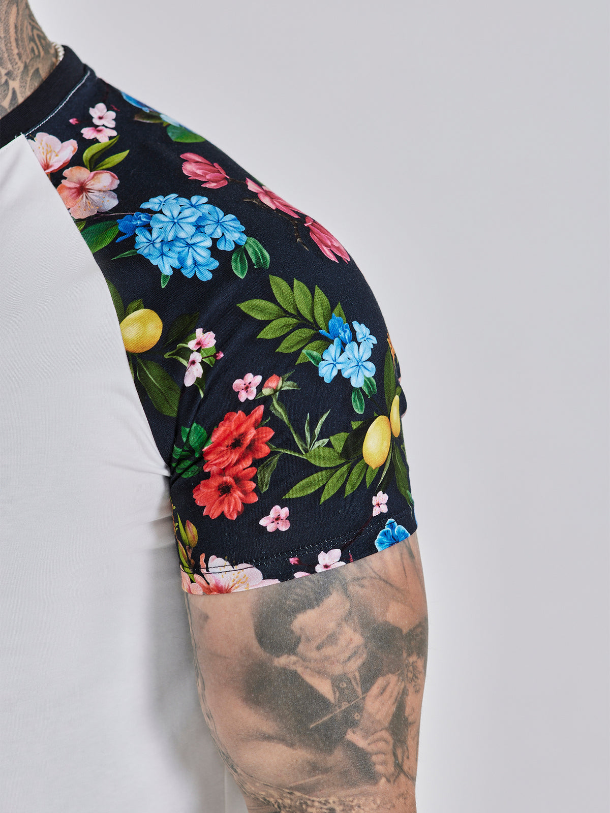 t-shirts / Raglan T-Shirt