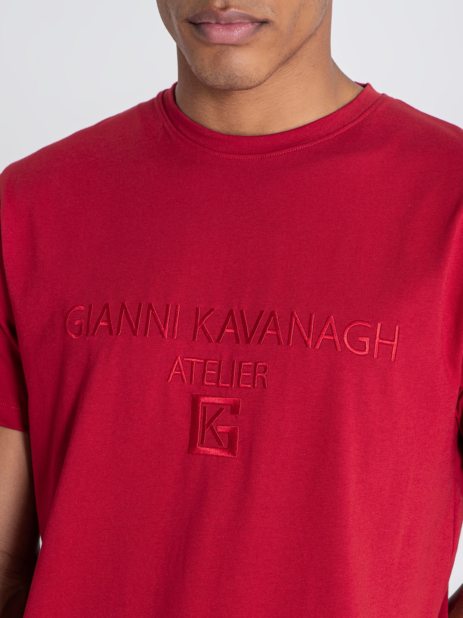 t-shirts / Burgundy Atelier Tee