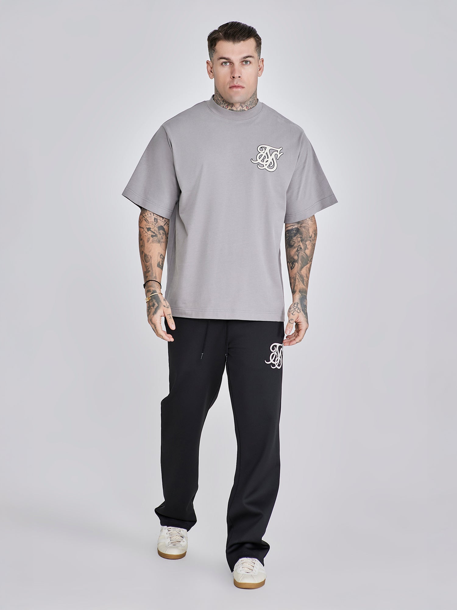 t-shirts / Oversized T-Shirt