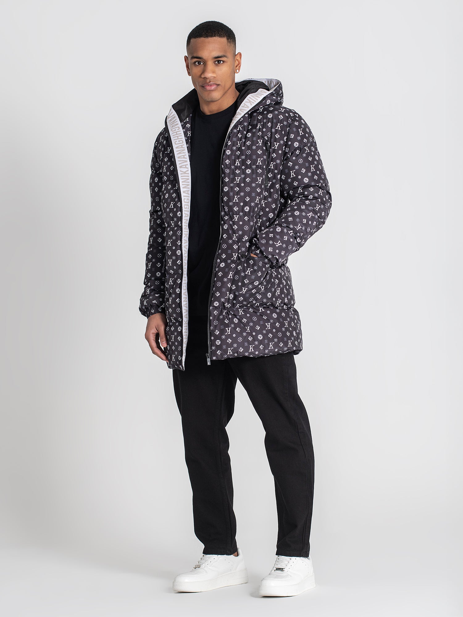 overcoats / Black Logomania Puffer Coat