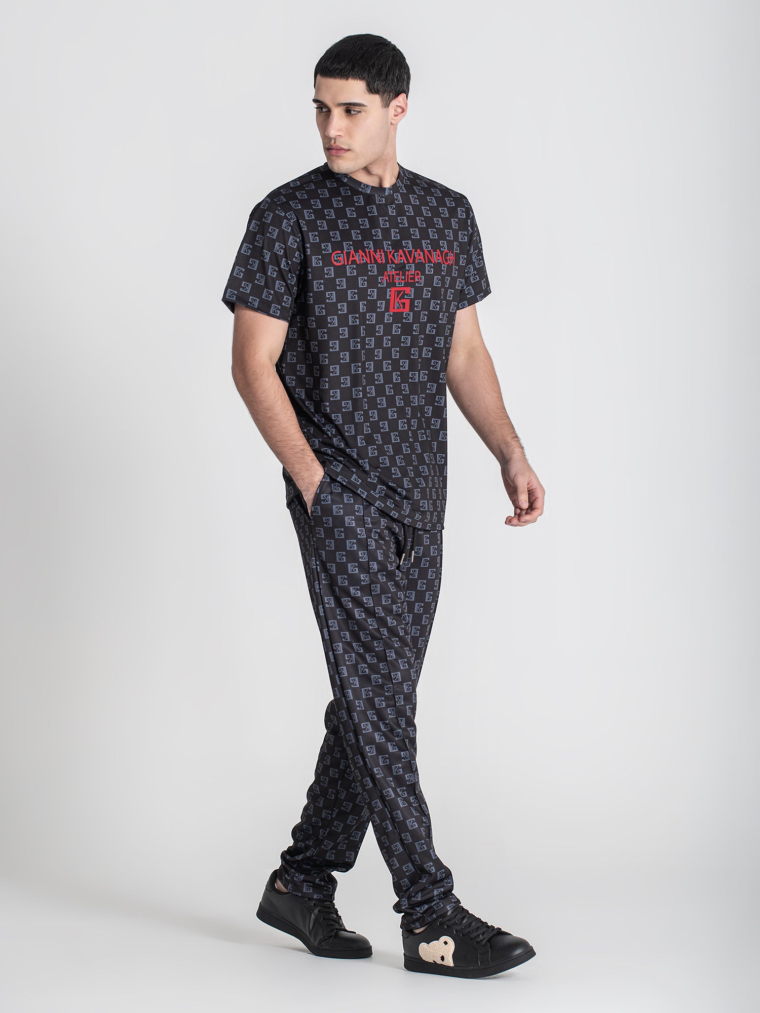 t-shirts / Black Atelier Tee