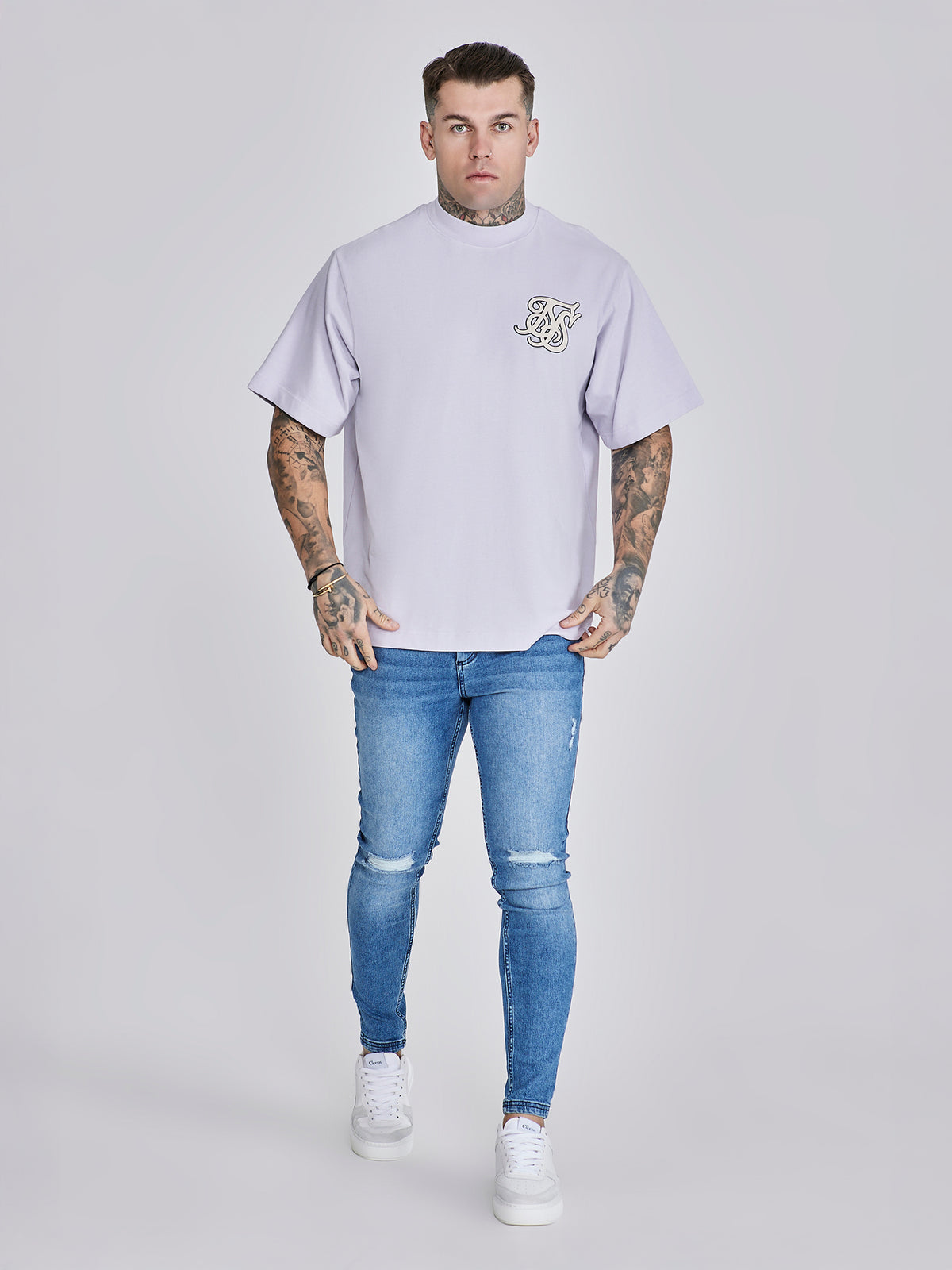 t-shirts / Oversized T-Shirt