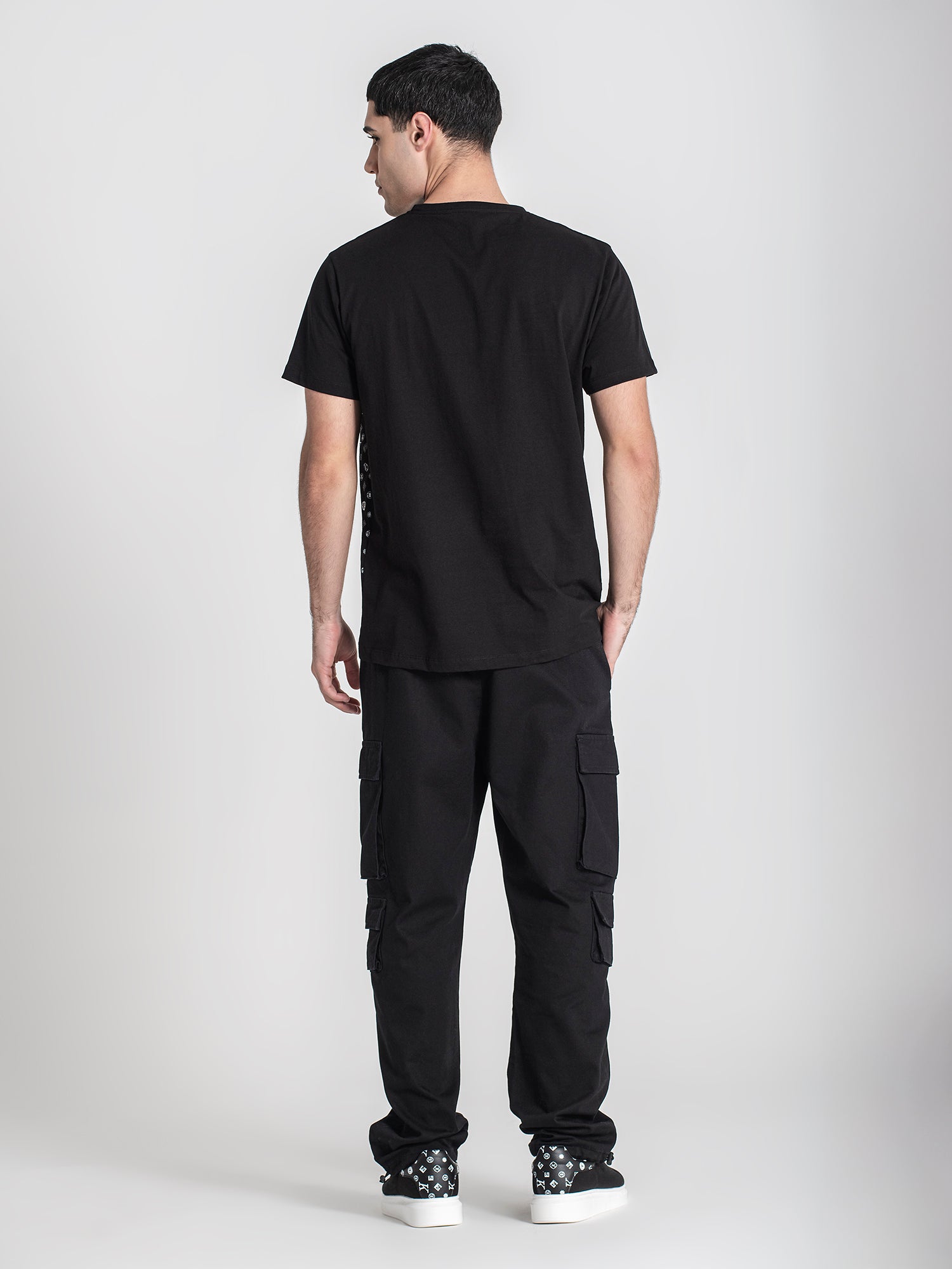 t-shirts / Black Logomania Tee