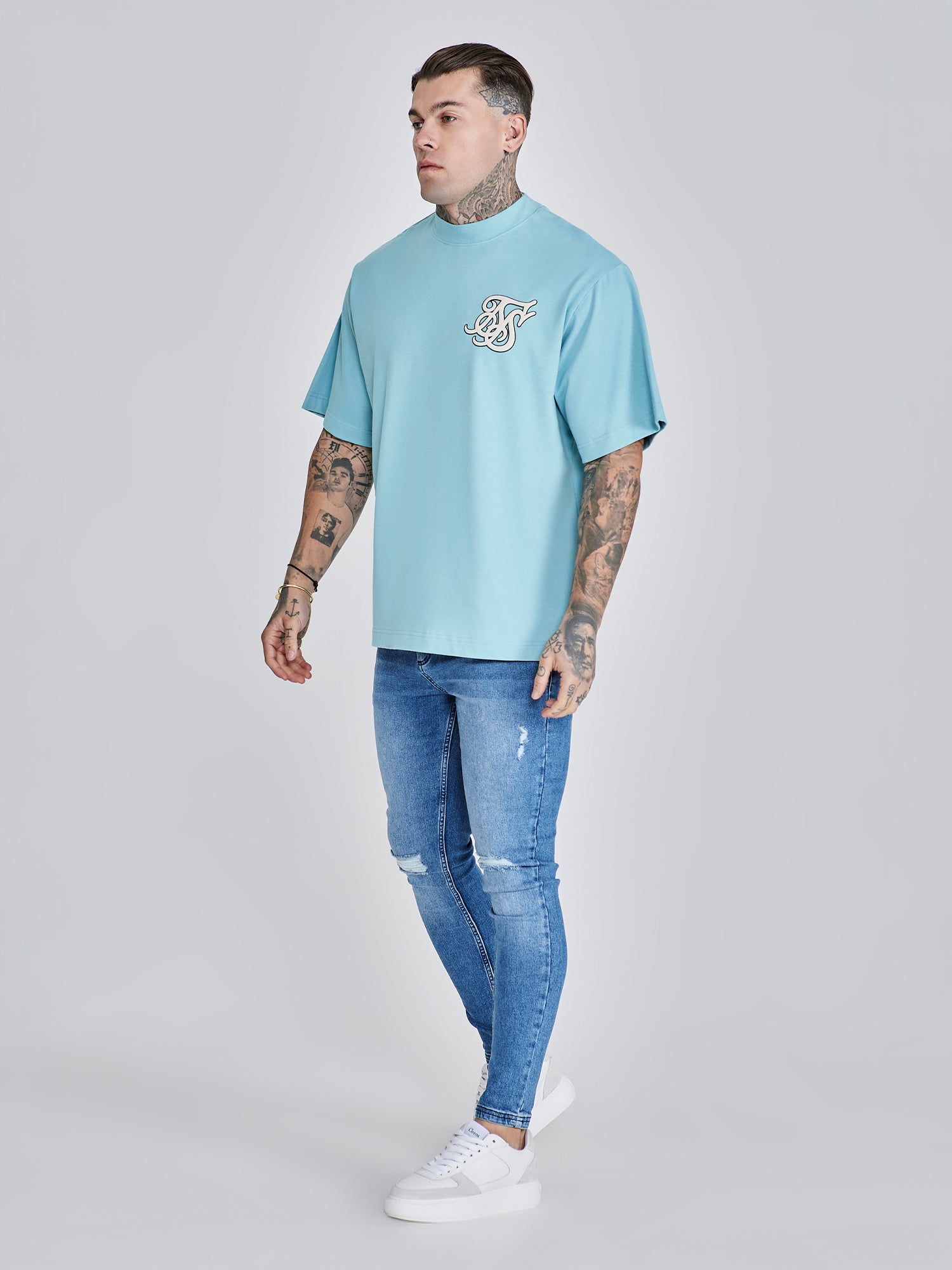 t-shirts / Oversized T-Shirt