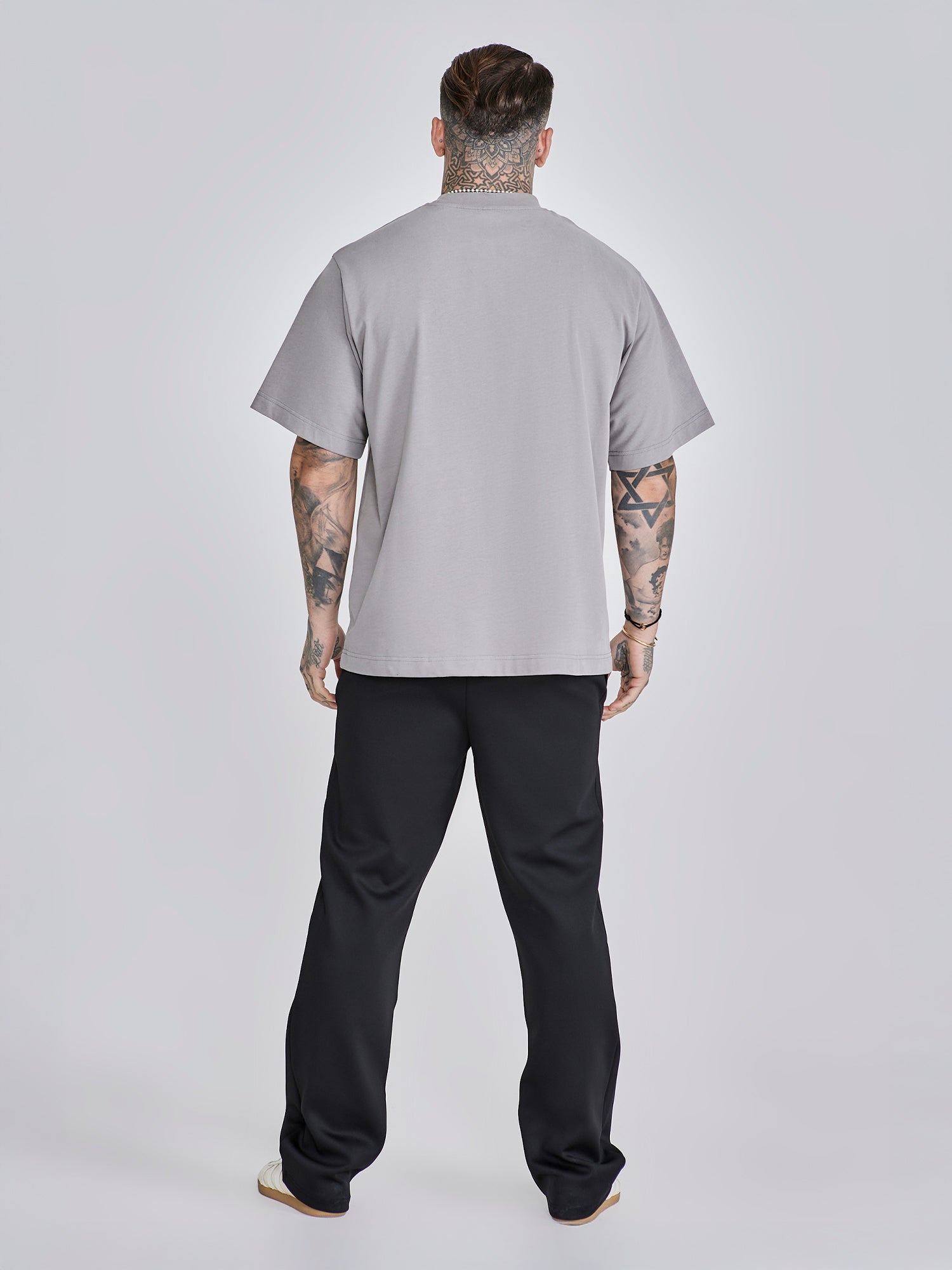 t-shirts / Oversized T-Shirt