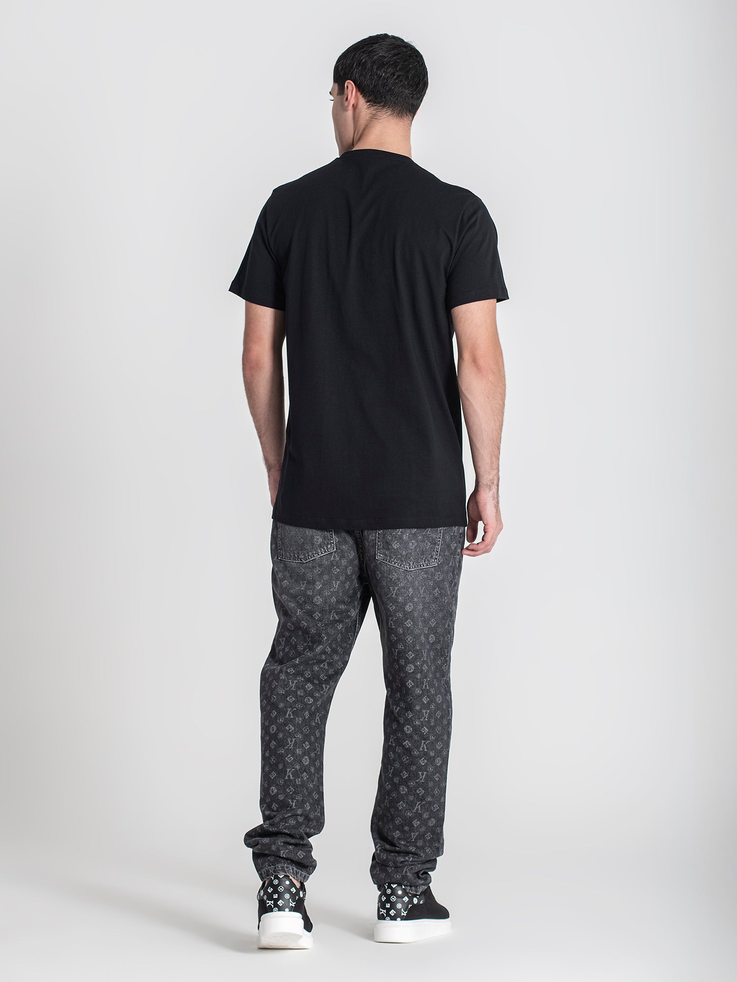 t-shirts / Black Candy Bear Tee