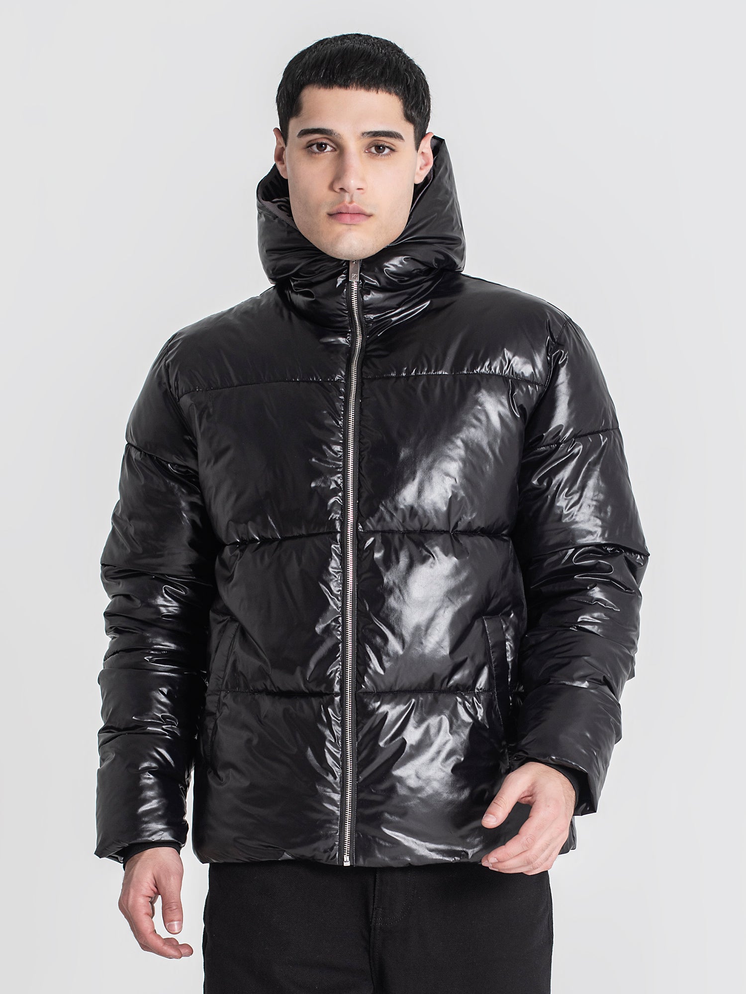 puffers / Black Tape Puffer Jacket