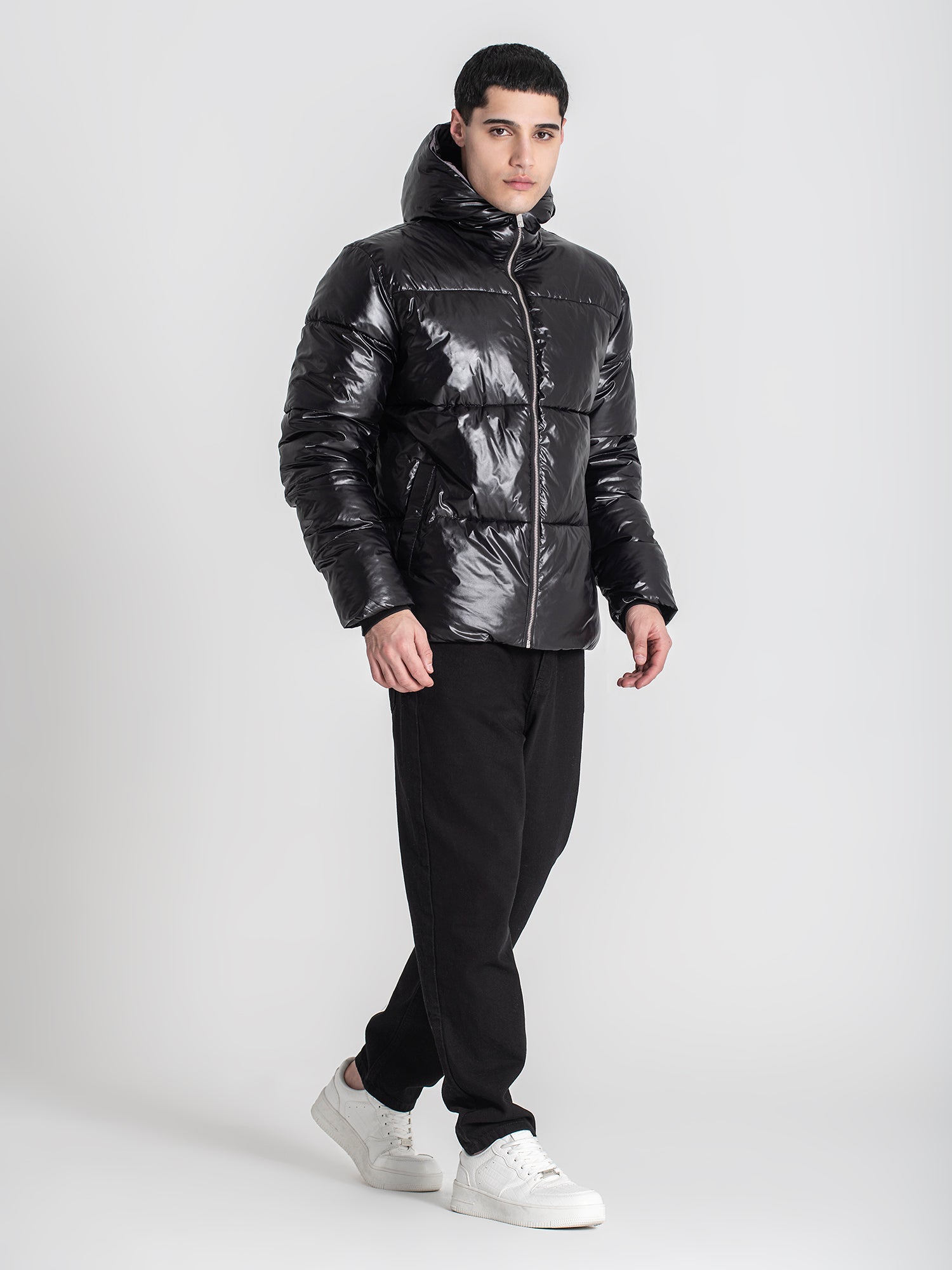 puffers / Black Tape Puffer Jacket