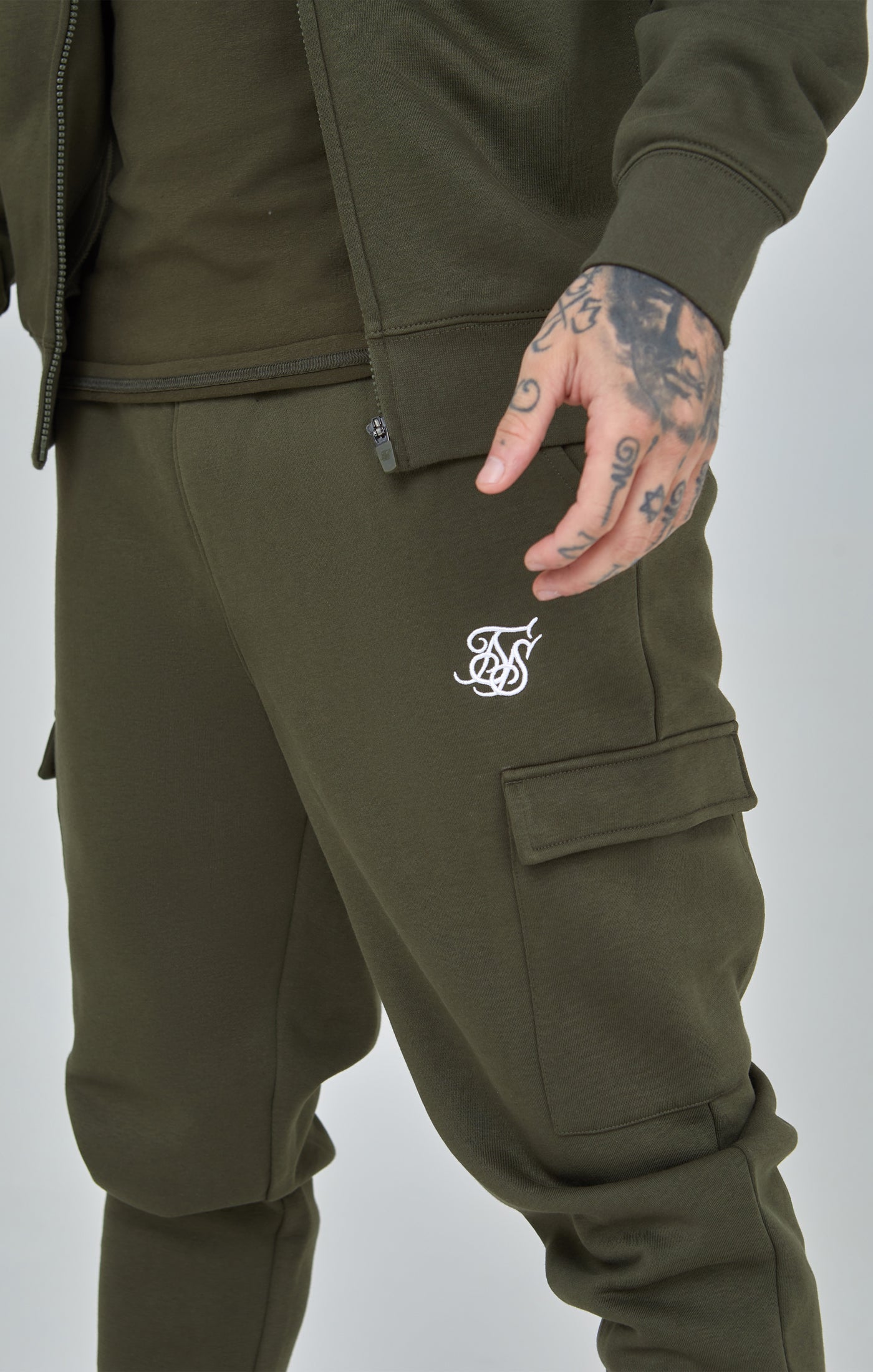 Khaki Essential Cargo Jogger (5)