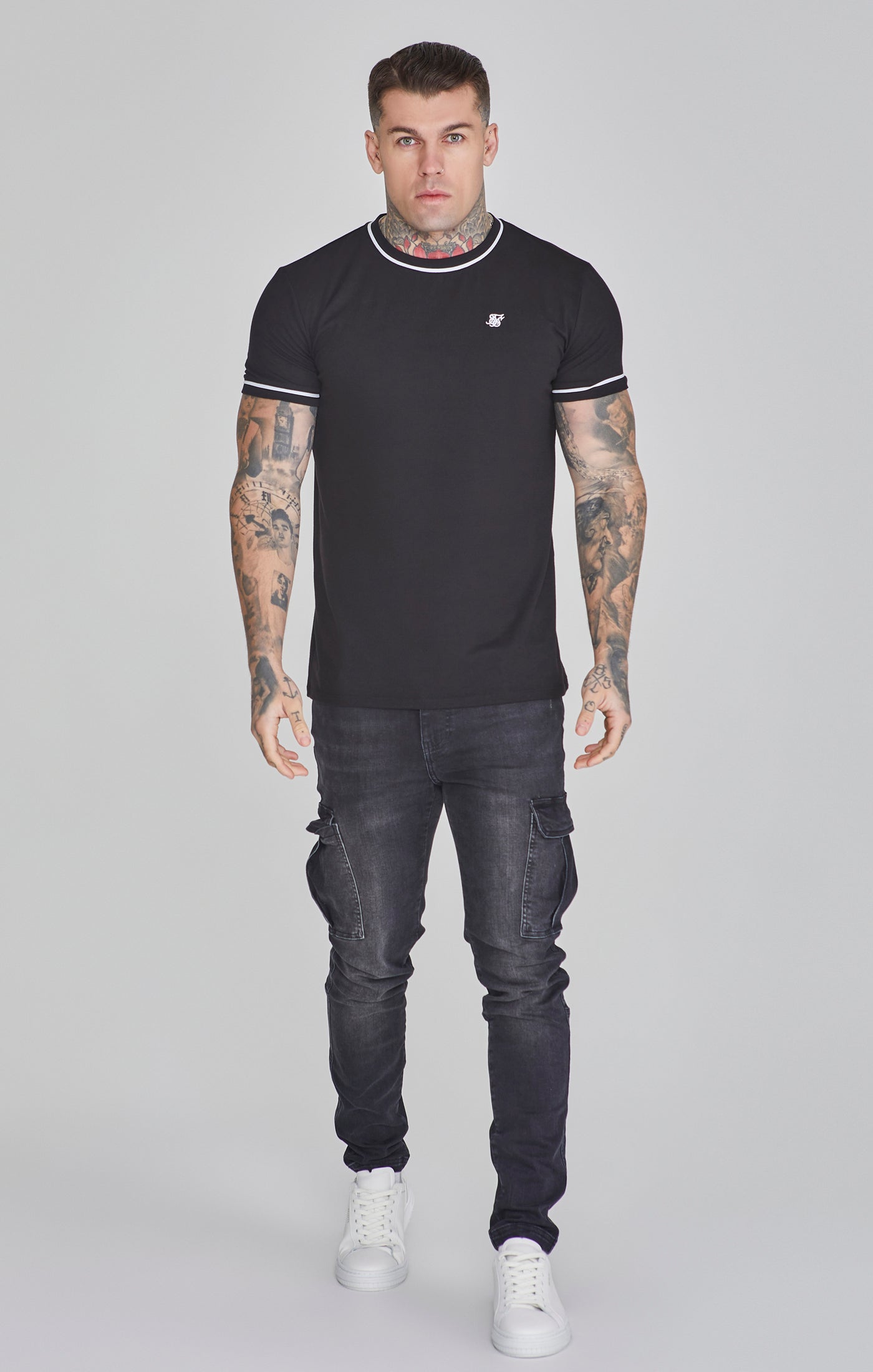 Black Muscle Fit T-Shirt (1)