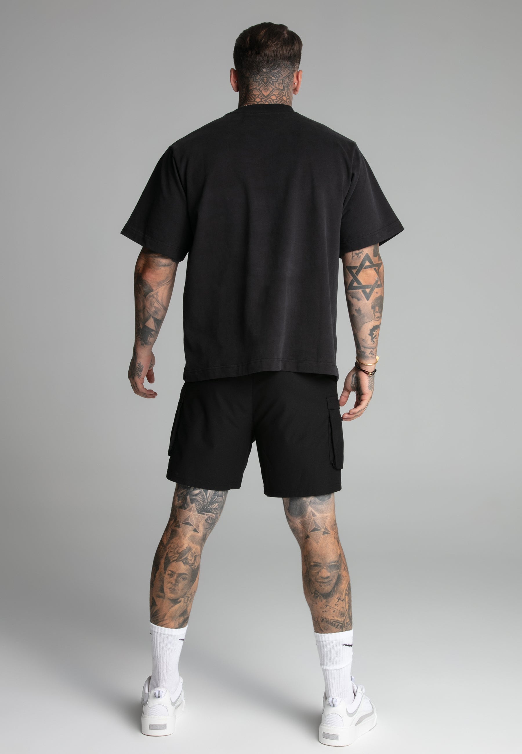 Black Logo T-Shirt (4)