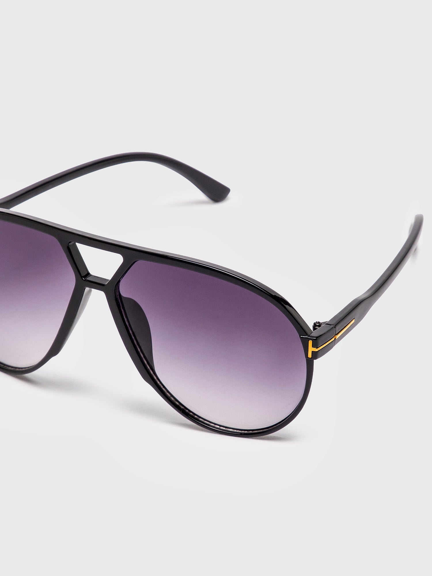 sunglasses / Purple Aviator Sunglasses