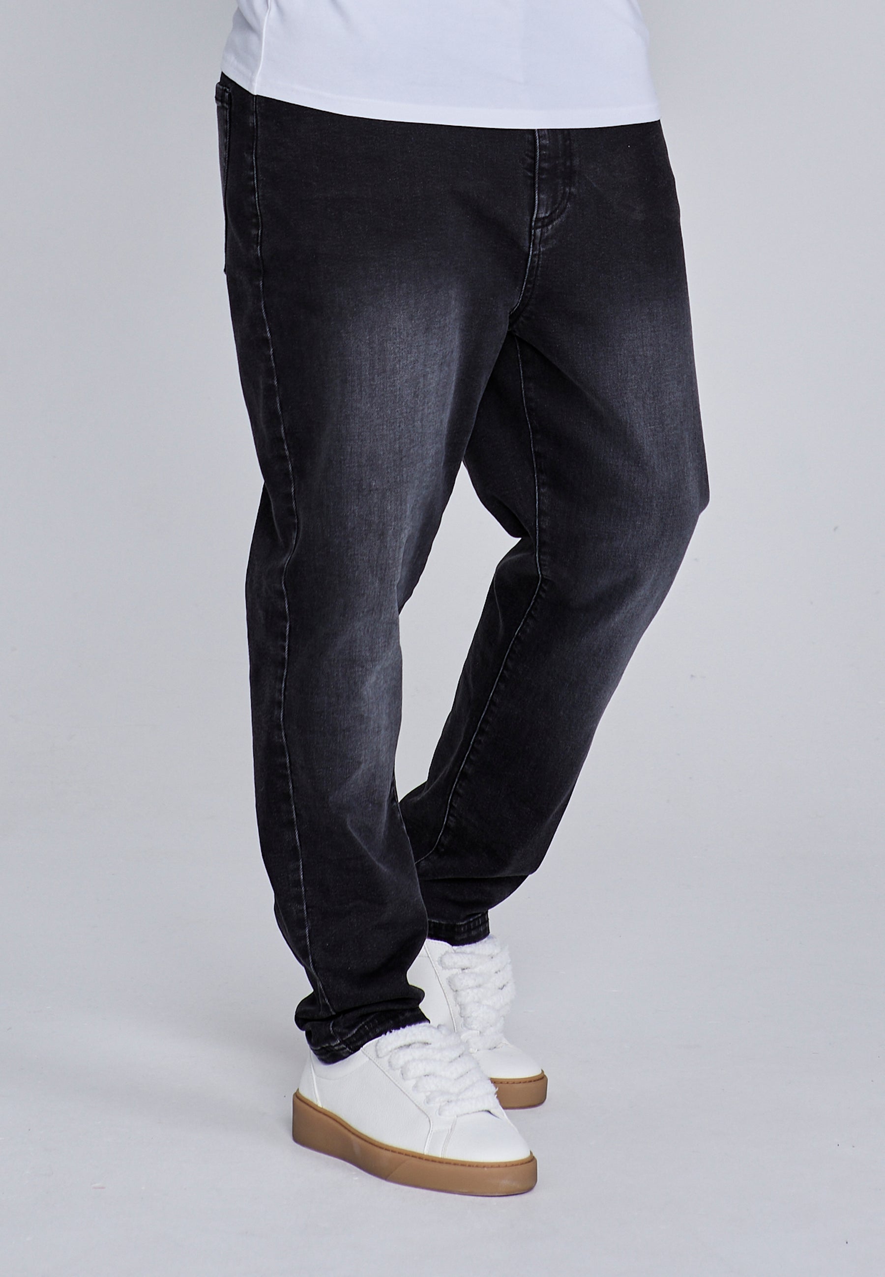 jeans / Tapered Fit Jeans