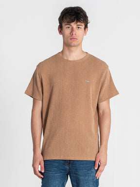 t-shirts / Camel Texture Tee