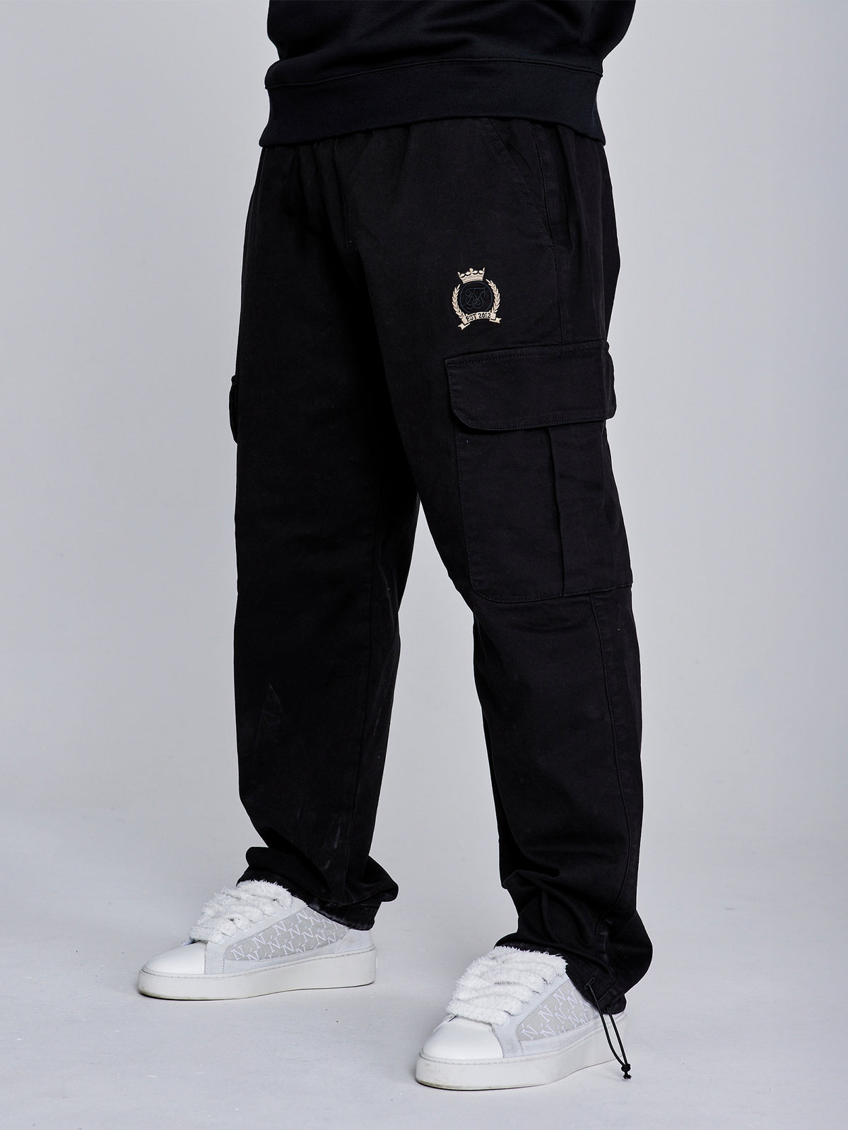 pants / Loose Fit Cargos