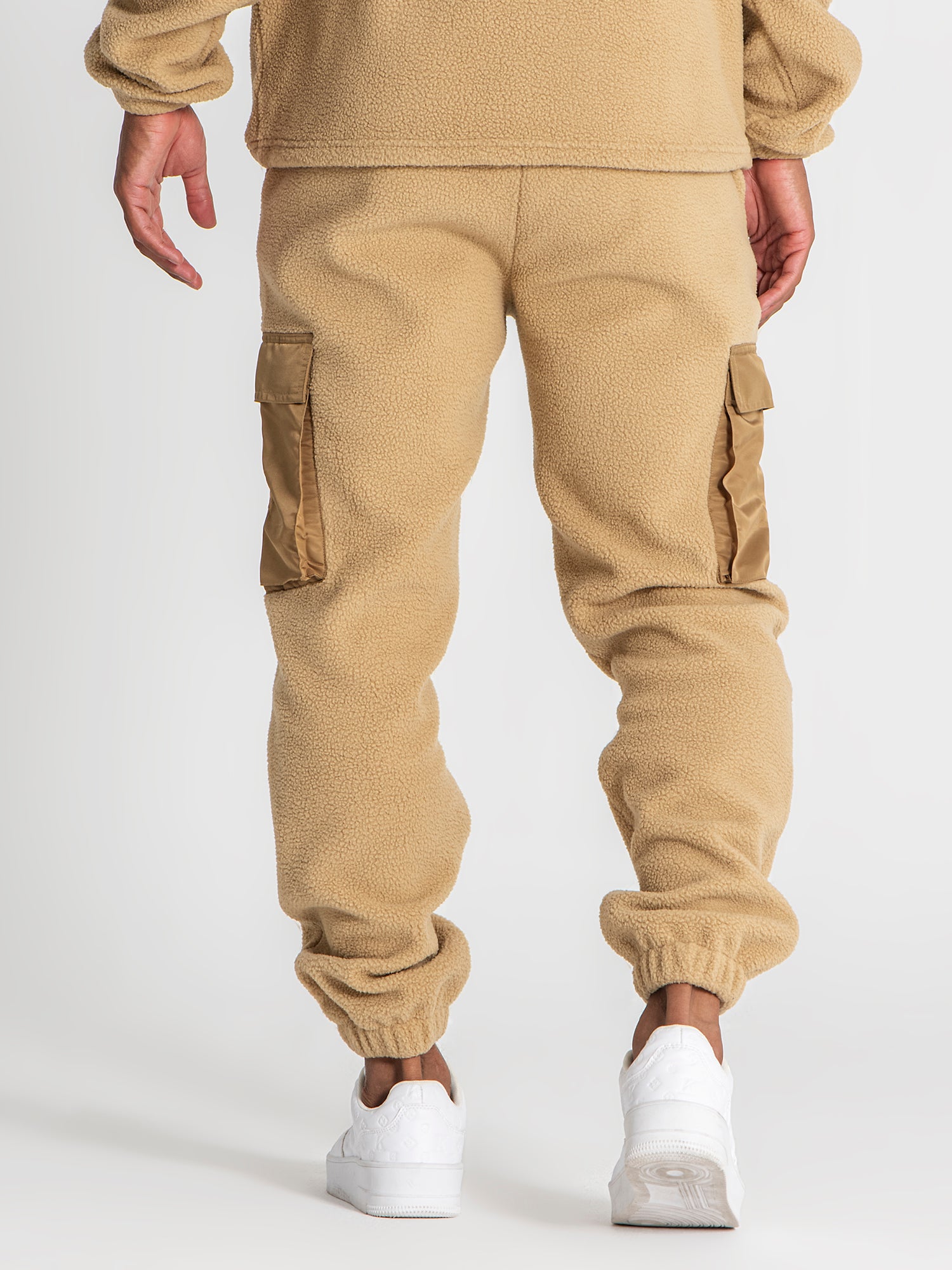 joggers / Camel Cargo Sherpa Joggers