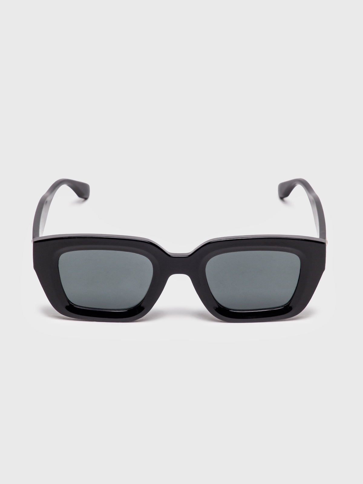 sunglasses / Black Bold Sunglasses