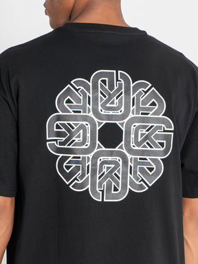 t-shirts / Black Structure Tee