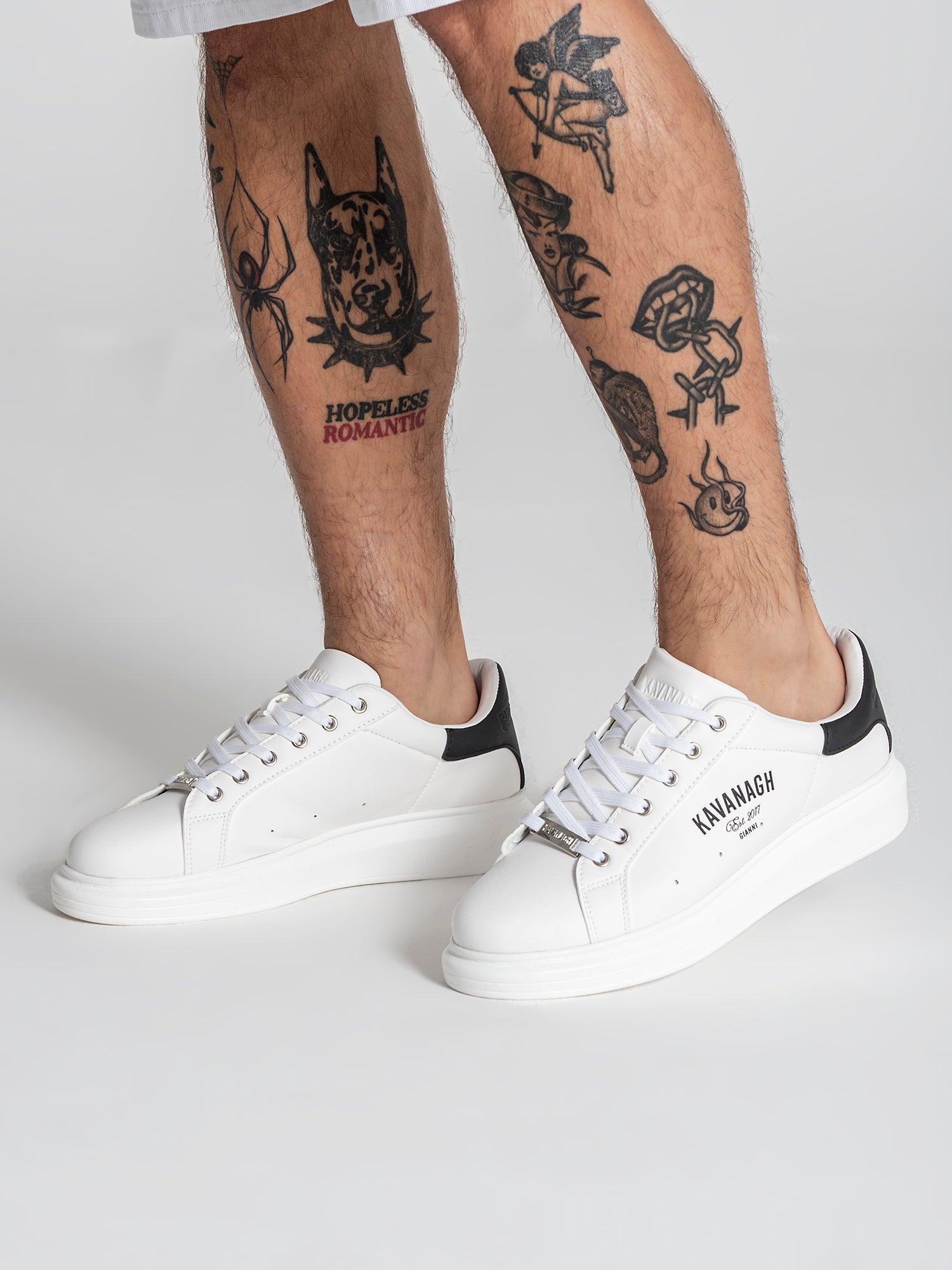 sneakers / White Statement Upscale Sneakers