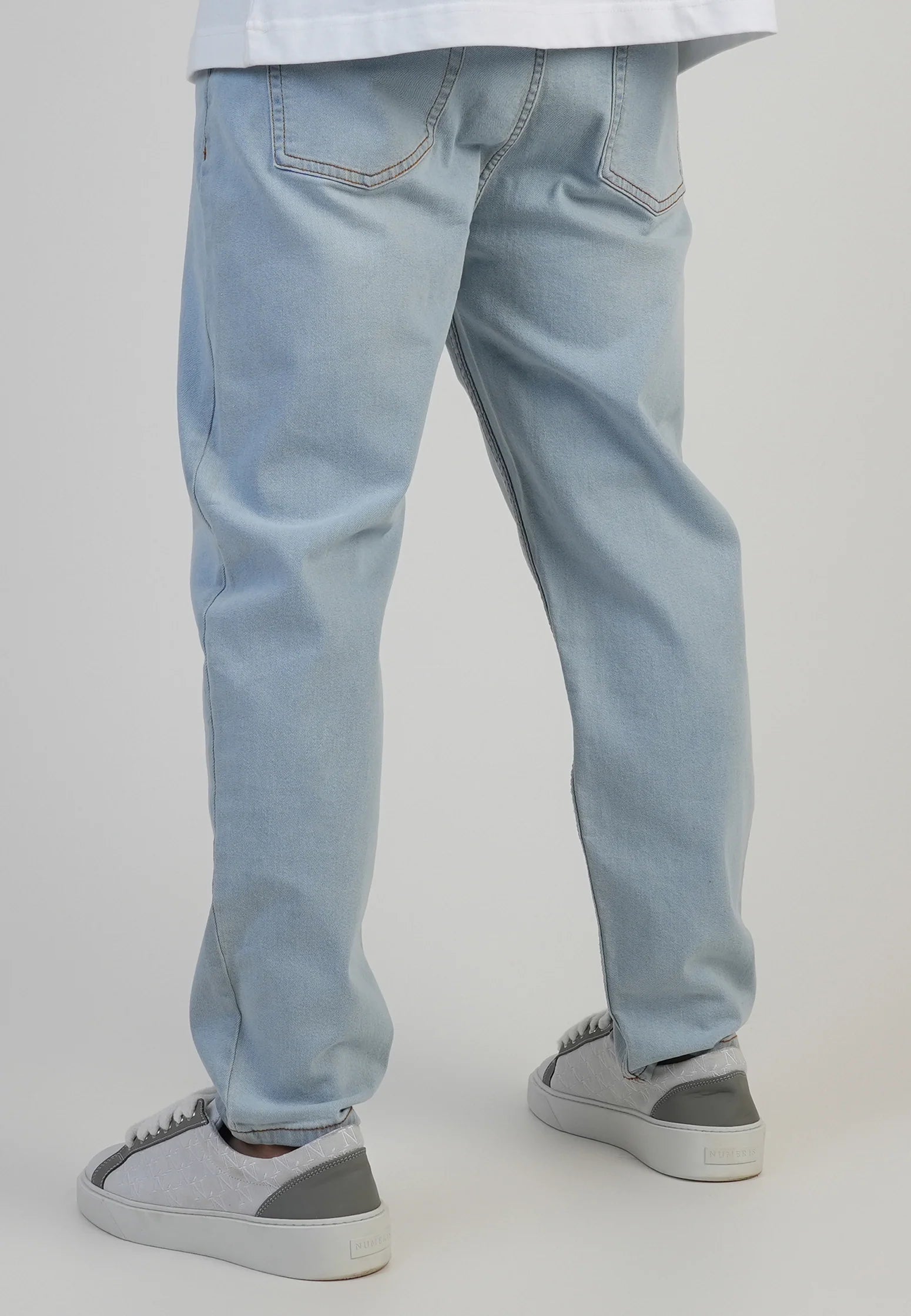 Tapered Fit Jeans